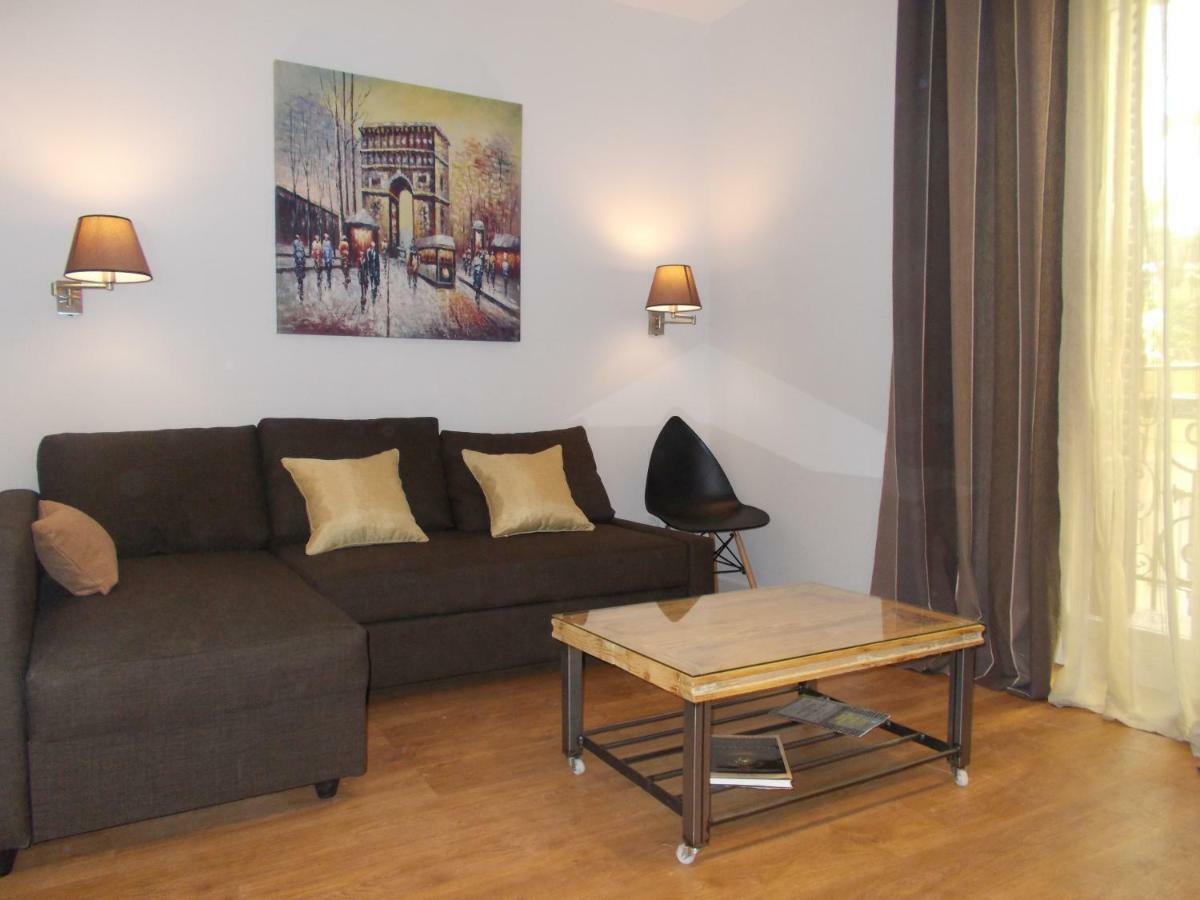 Sol Gran Via Apartment Madrid Bagian luar foto